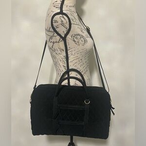 🍂 Vera Bradley Black Quilted microfiber laptop Handbag